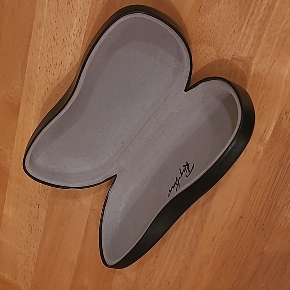 RAY-BAN Hard Clamshell Black Glasses/Sunglasses Case, Unisex - Picture 10 of 16